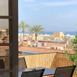 https://apt-vista-marina.hotelsinnerja.org